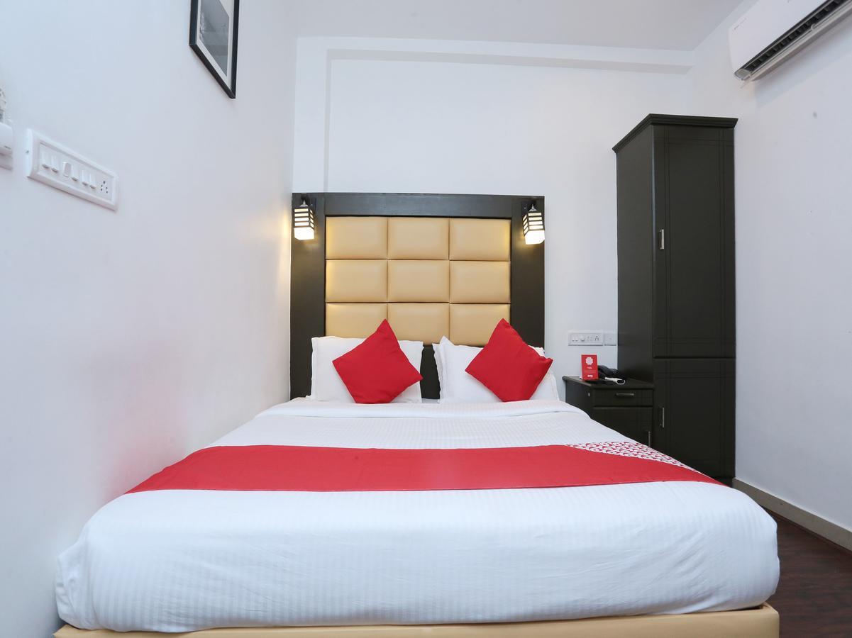 Hotel Qube Kochi ภายนอก รูปภาพ