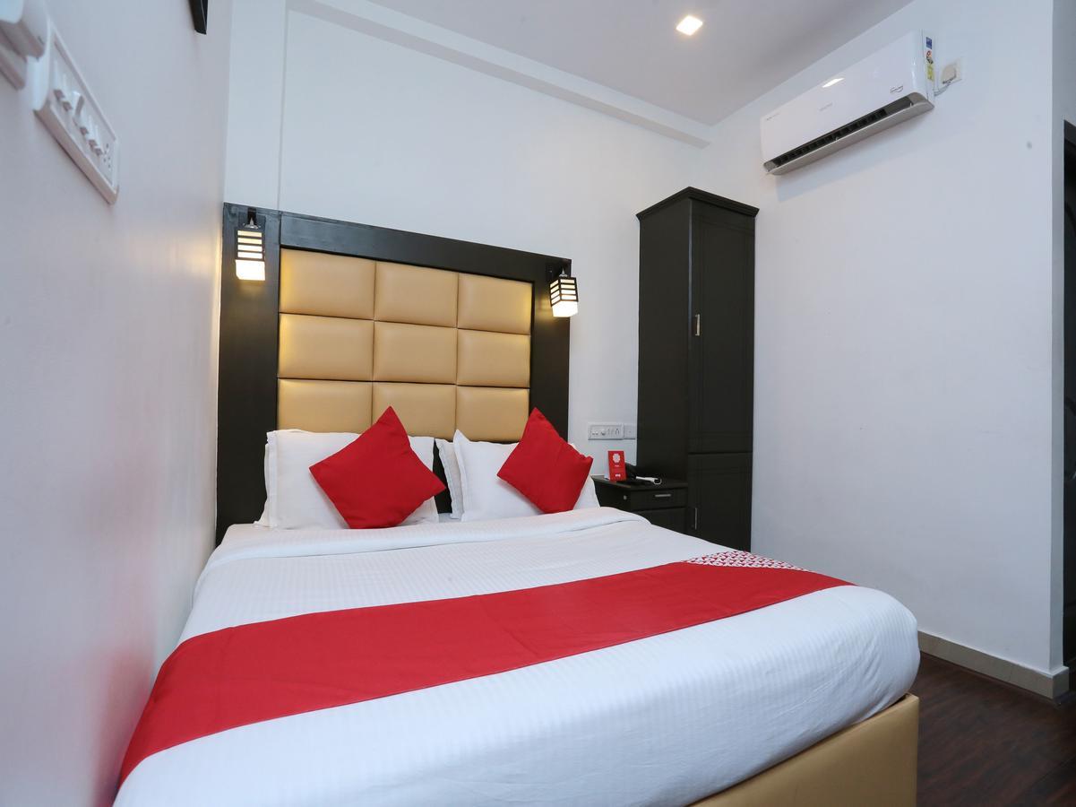 Hotel Qube Kochi ภายนอก รูปภาพ