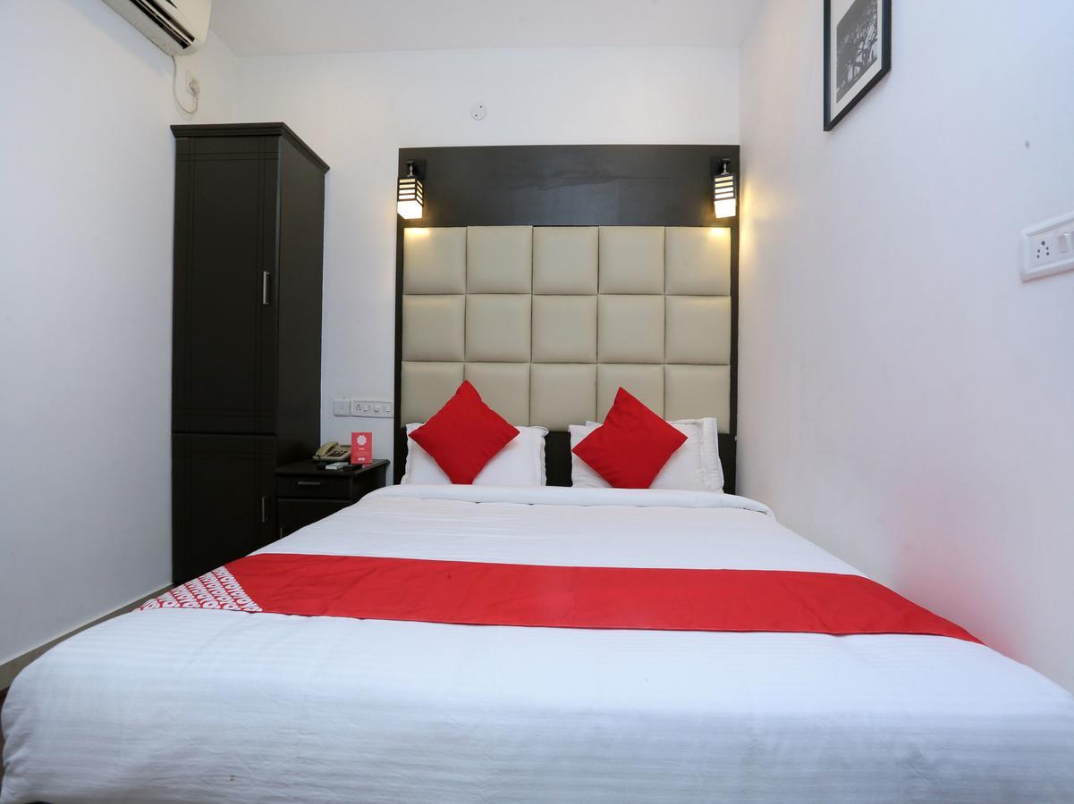 Hotel Qube Kochi ภายนอก รูปภาพ